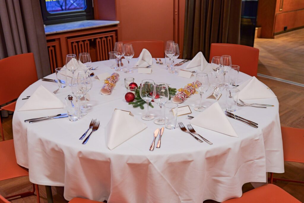 handelens hus på karl johans gate 37